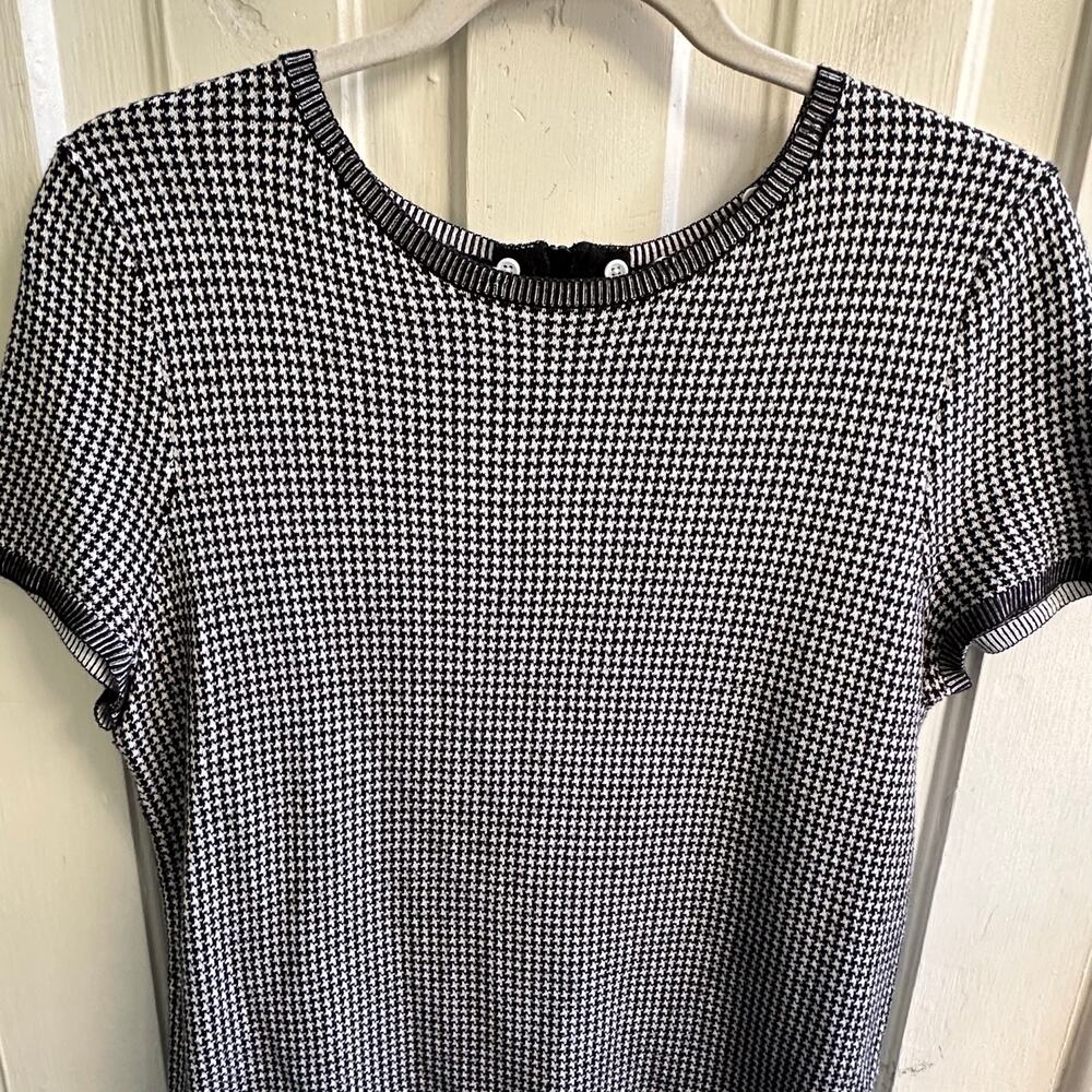 Alice + Olivia Employed Black & White Houndstooth Knit Top Size Large - Picture 3 of 8